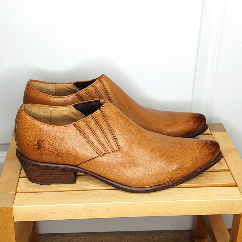 Frye Tan Ankle Booties 9.5B